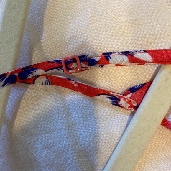 Yumi Kim Strappy Floral Dress. Size XS. Red, Blue, White. Tulip Mini Dress. - Picture 9 of 10